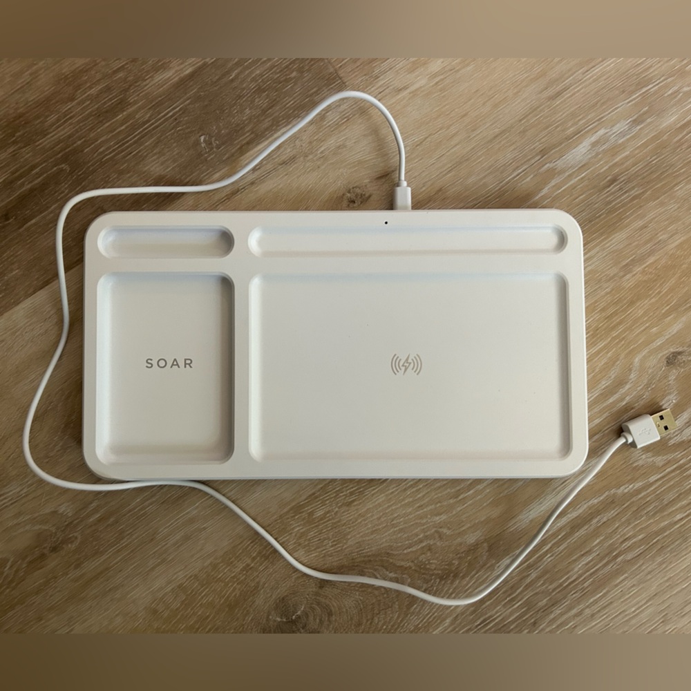 Soar Tech Wireless Charging Organizer Desktop Valet